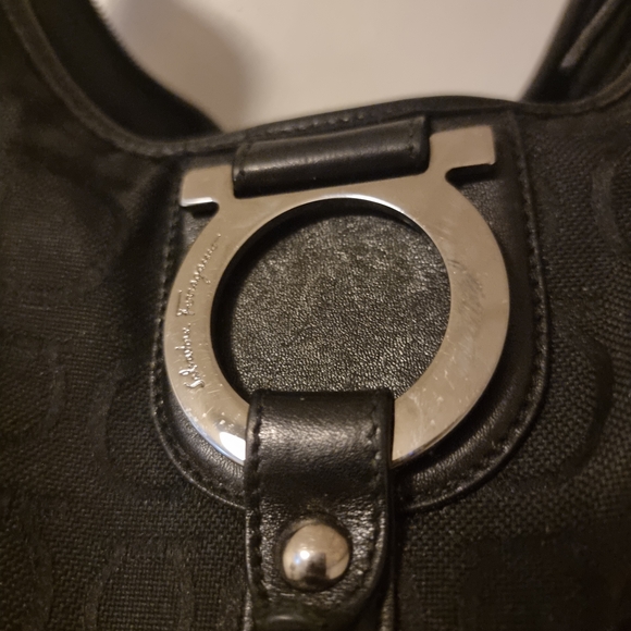 Salvatore Ferragamo Small Black Hobo Shoulder Bag - Picture 4 of 13